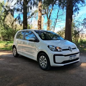 VOLKSWAGEN UP MOVE año 2020