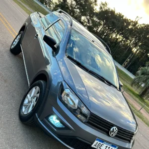 VOLKSWAGEN SAVEIRO DOBLE CABINA